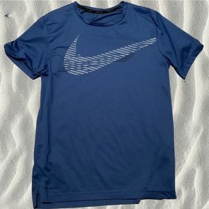 Nike Men’s DriFit TShirt - Size S EUC